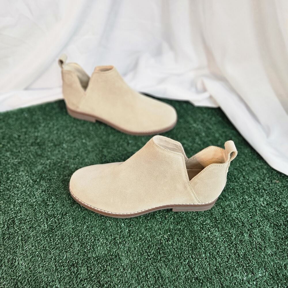 Hush Puppies Mazin Cayto Chelsea Ankle Bootie Tan Suede Womens 9.5 Wide NEW